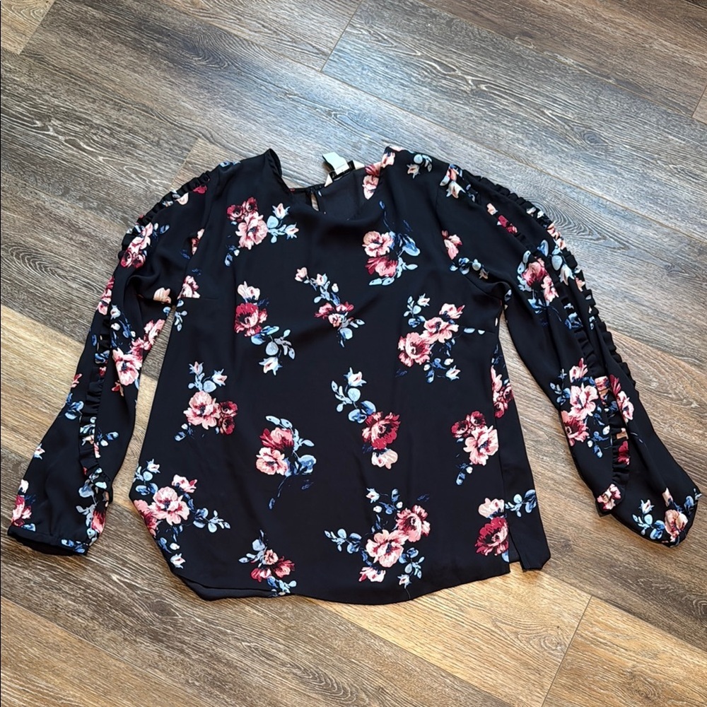 White House Black Market Black Floral Long-Sleeve Blouse